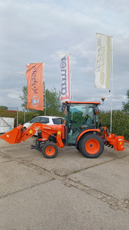 traktor KUBOTA B2261HCAB